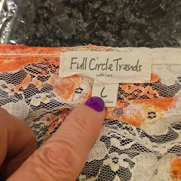 NWOT Full Circle Trends Large Lace Floral Tie-Front Top - Picture 3 of 8